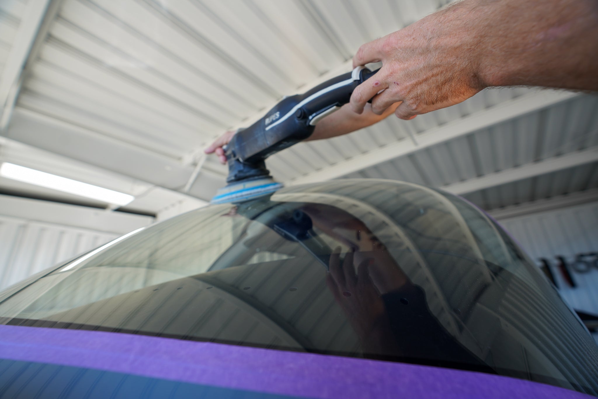 Professional Aircraft Window Polishing: Advanced Techniques and Equipment