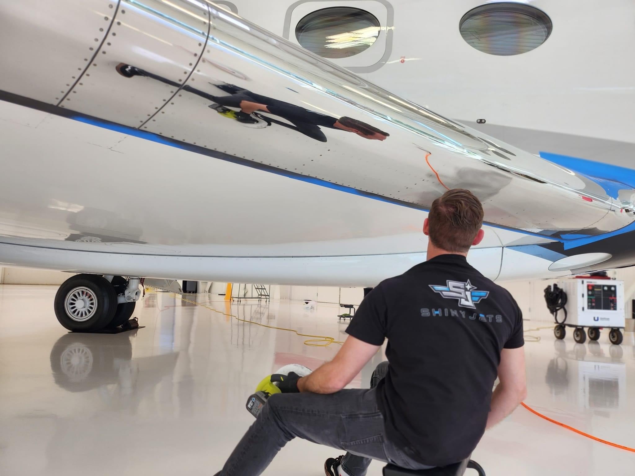 Learn to restore aircraft at your facelift